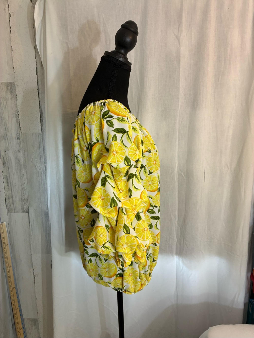 CeCe Yellow Lemon-Print Off-Shoulder Ruffle Blouse - Picture 2 of 4